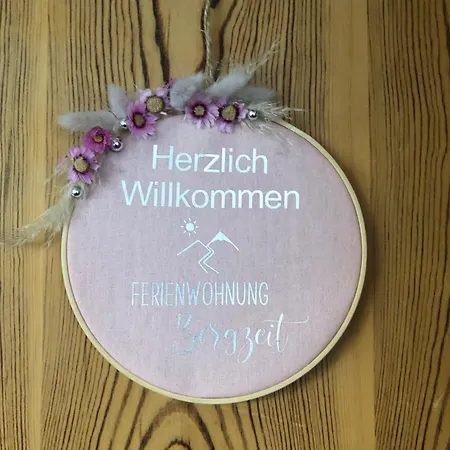 Bergzeit Mit Sauna Und Pool Apartment *